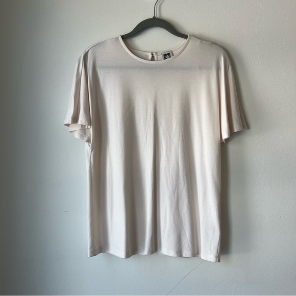 Anne Klein NWOT keyhole back sheer neutral short flutter sleeve shirt soft small - Picture 1 of 10